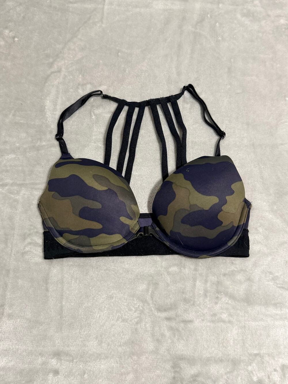 Victoria’s Secret PINK Camo Strappy Back Front Close Bra 32C